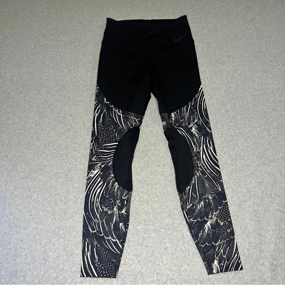 Nike Women’s Power Hyper Leggings‎ Flutter Black White Size M